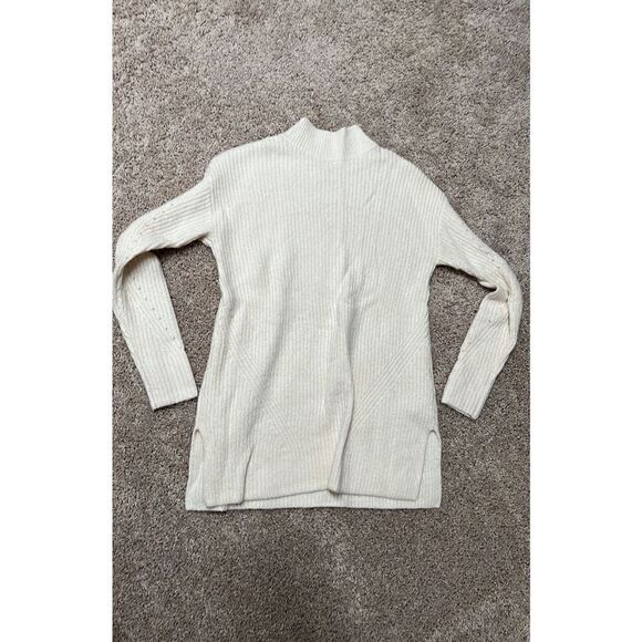 Old Navy Turtleneck Knit Long Sleeve Sweater - Picture 1 of 4
